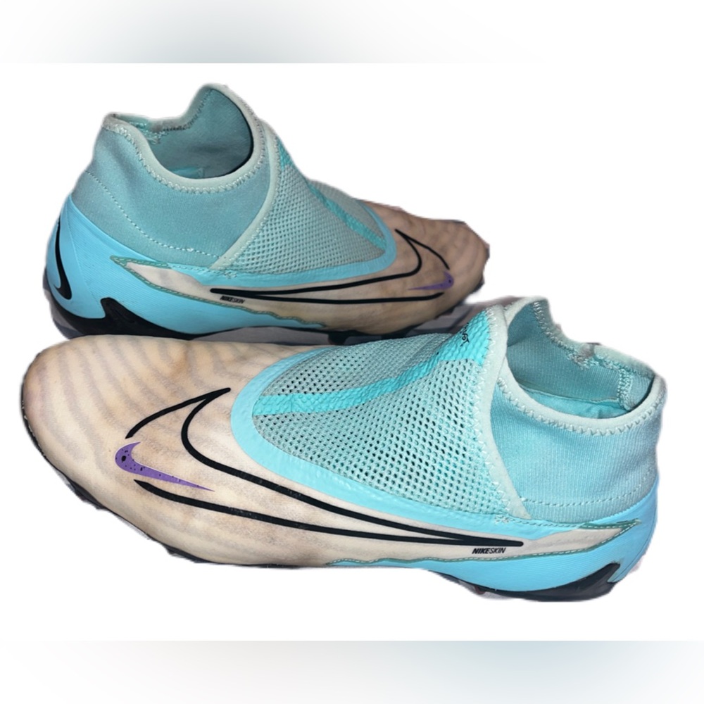 Nike Phantom GX Pro DF FG soccer cleats